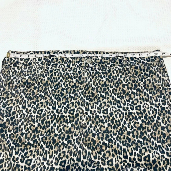 NWOT American Eagle Brown Next Level Hi Rise Animal Print Jegging Jeans Sz 24 - Picture 8 of 10